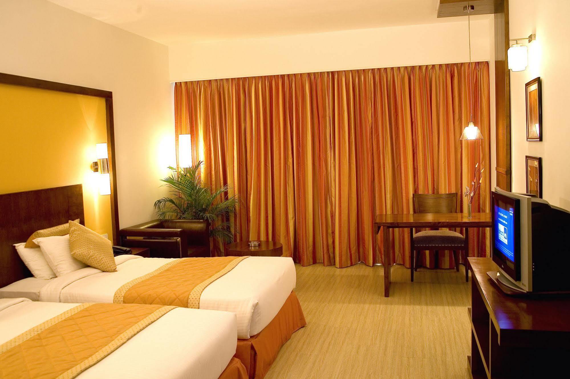 Hotel Evoma Bengaluru Zewnętrze zdjęcie